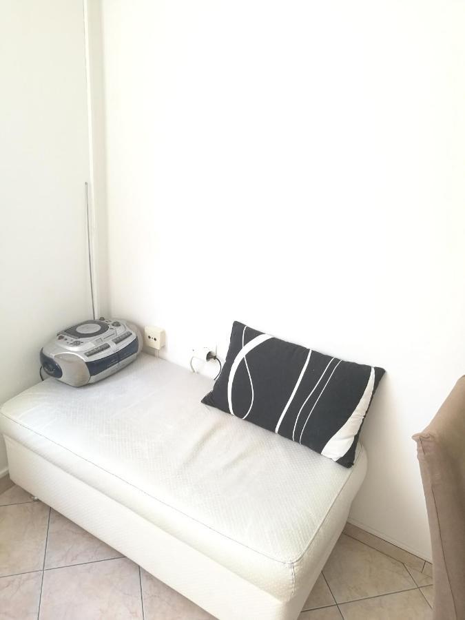 Nice And Cozy Two Single Bed Room Split Luaran gambar