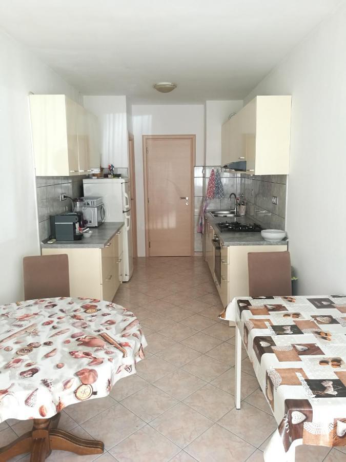 Nice And Cozy Two Single Bed Room Split Luaran gambar