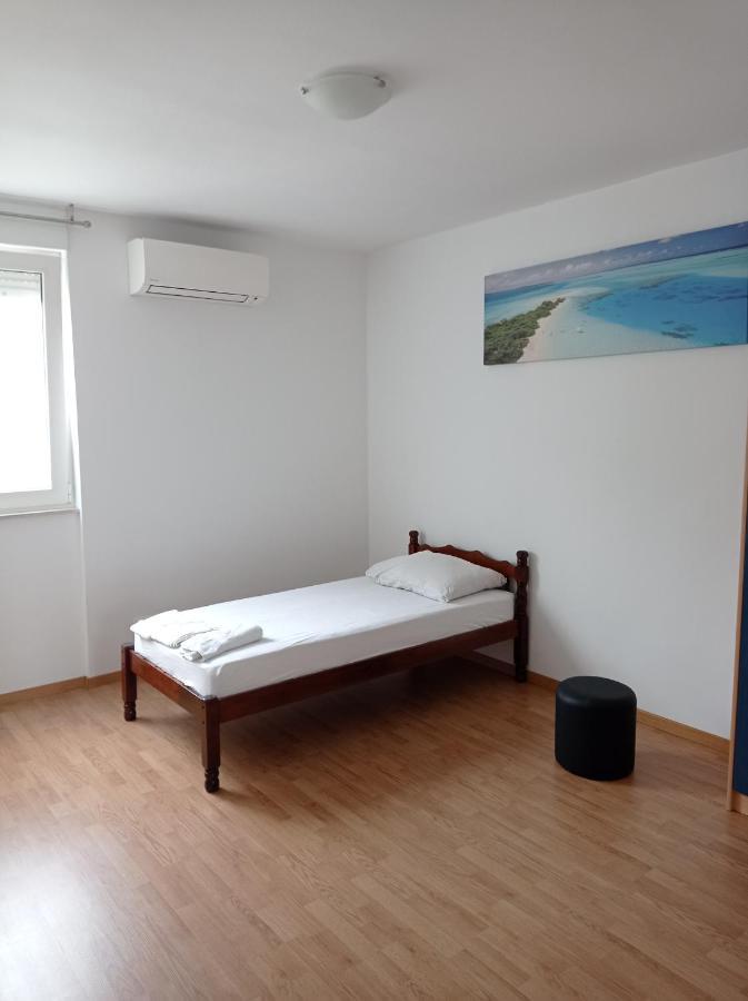 Nice And Cozy Two Single Bed Room Split Luaran gambar
